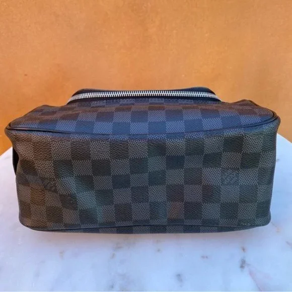 SOLD Louis Vuitton Damier Graphite Toiletry Zipper Pouch - Picture 9 of 15